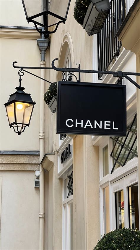 do chanel employees get discounts|saks employee discount Chanel.